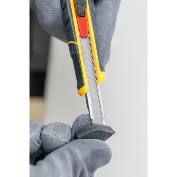 NӬ Z BLOKAD� OSTRZA SUWAKIEM 9mm 10337