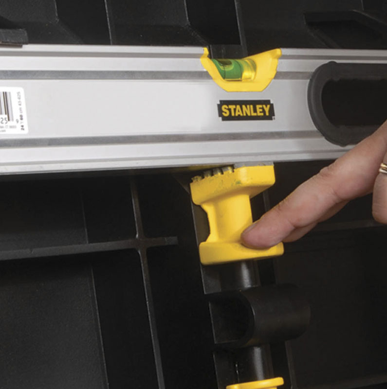 SKRZYNIA NA KO�ACH FatMax ProMobile JobChest 94-850
