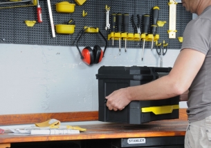STANLEY SKRZYNIA NARZ�DZIOWA One Touch Latch 19” Z SZUFLAD� 70-316
