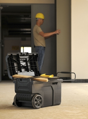 STANLEY SKRZYNIA NA KO�ACH 70715