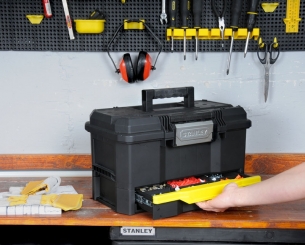 STANLEY SKRZYNIA NARZ�DZIOWA One Touch Latch 19” Z SZUFLAD� 70-316