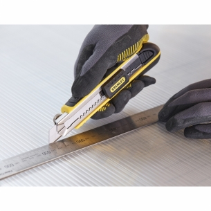 Nӯ STANLEY FATMAX OSTRZE �AMANE 18 mm x 6 ostrza 10-481