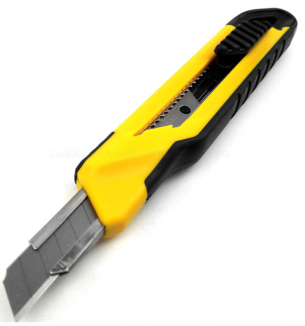 STANLEY NӬ AUTOLOCK Z OSTRZEM �AMANYM 9mm 10264